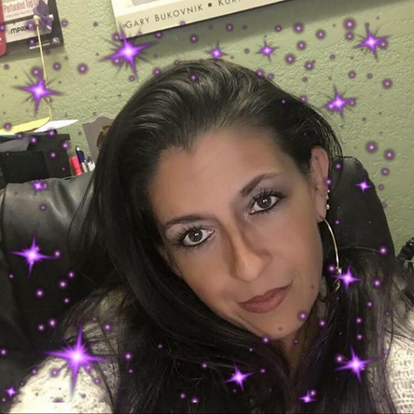 Meet your Posher, Heather - Picture 9 of 10